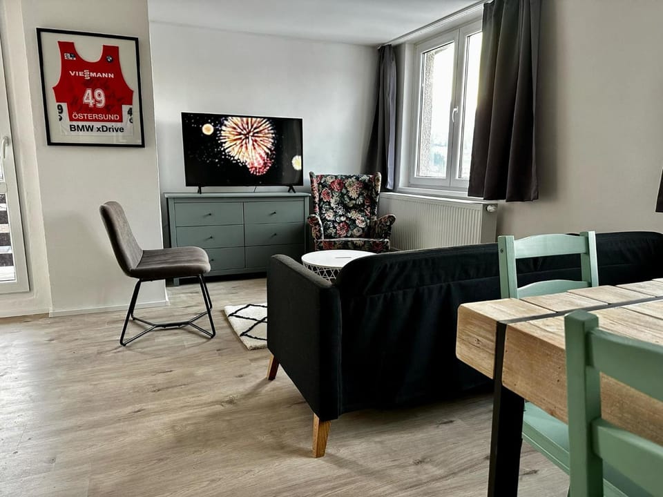 TV and multimedia, Living room, Seating area