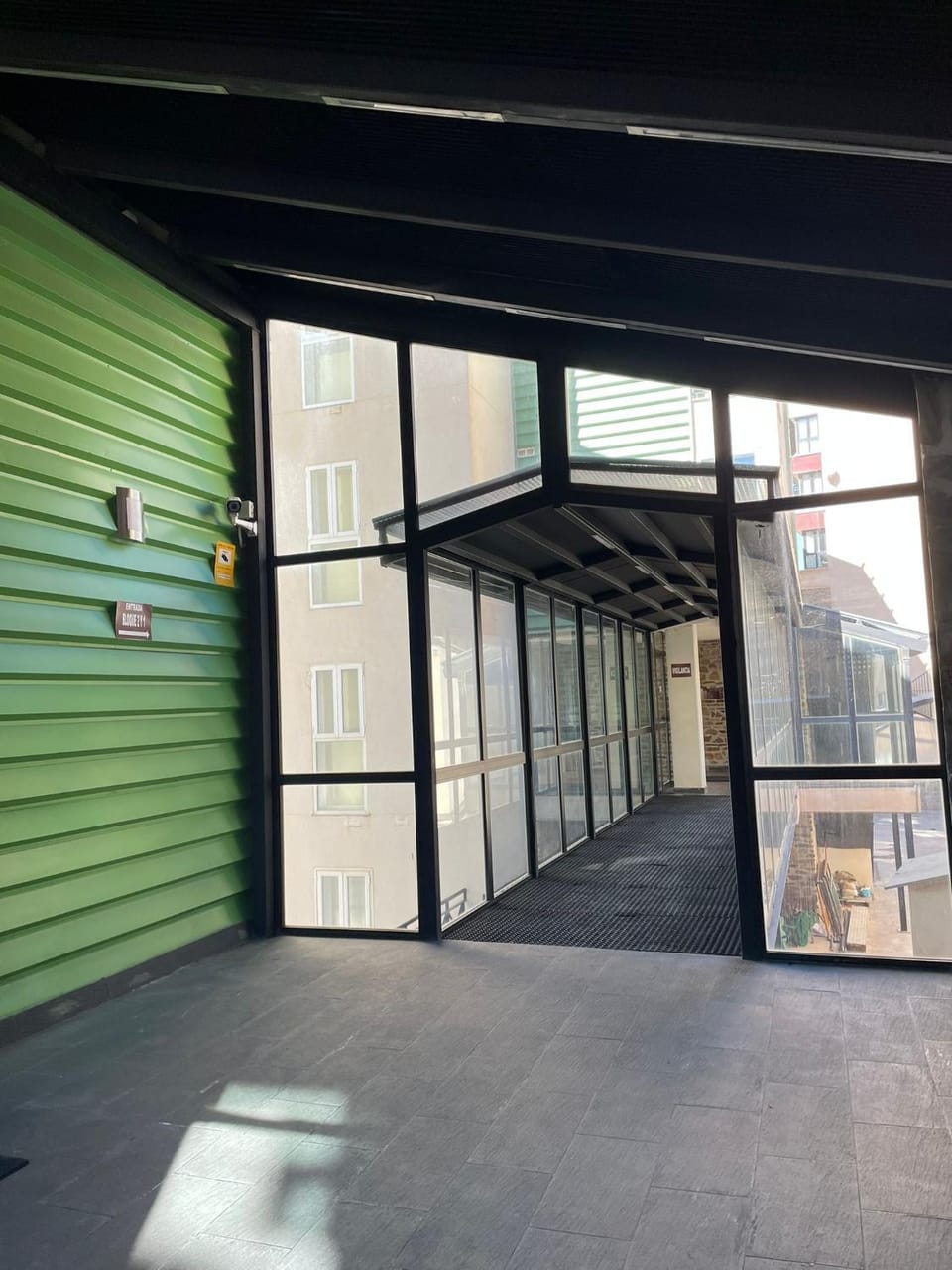 Property building, Facade/entrance