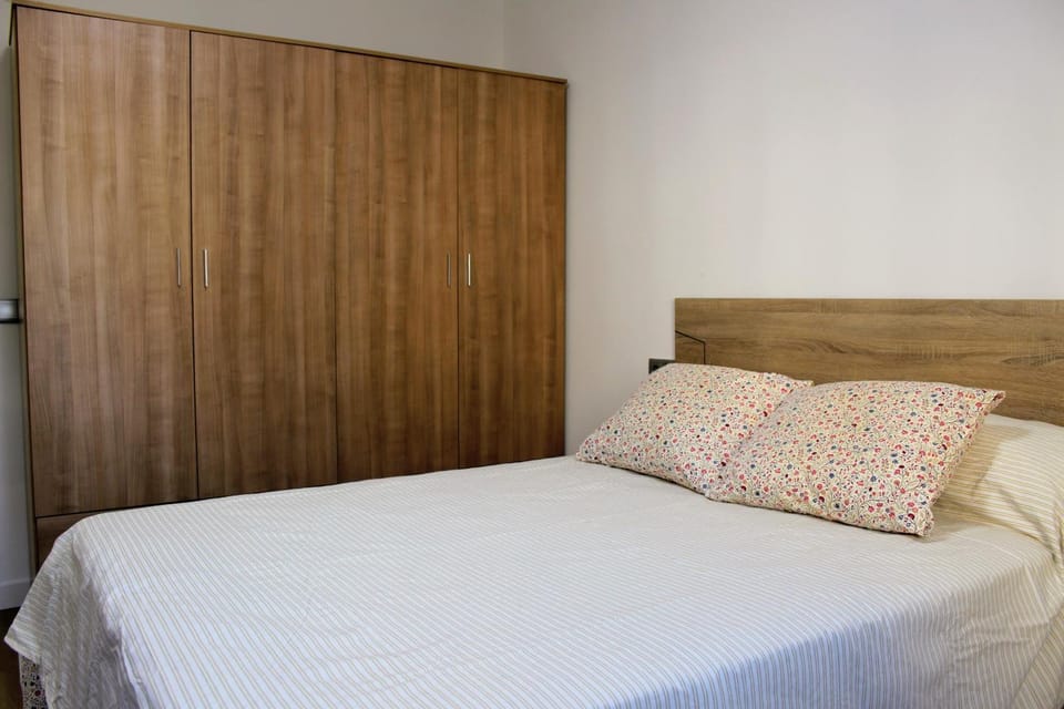 Bed, Bedroom, wardrobe