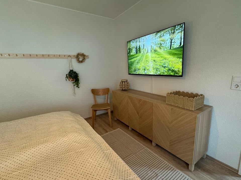 TV and multimedia, Bedroom