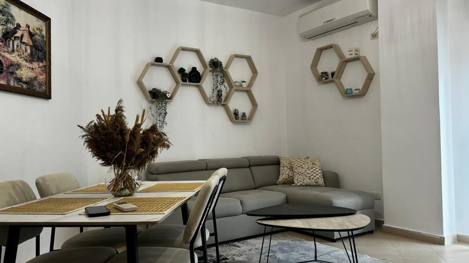 Living room, Dining area, air conditioner