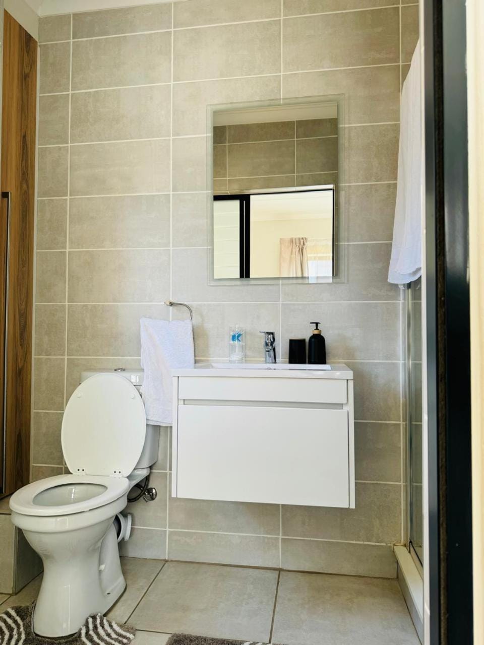 The Blyde Crystal Lagoon Riverwalk Estate Apartment in Pretoria