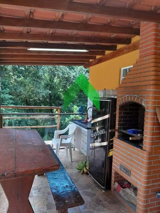Patio, BBQ facilities