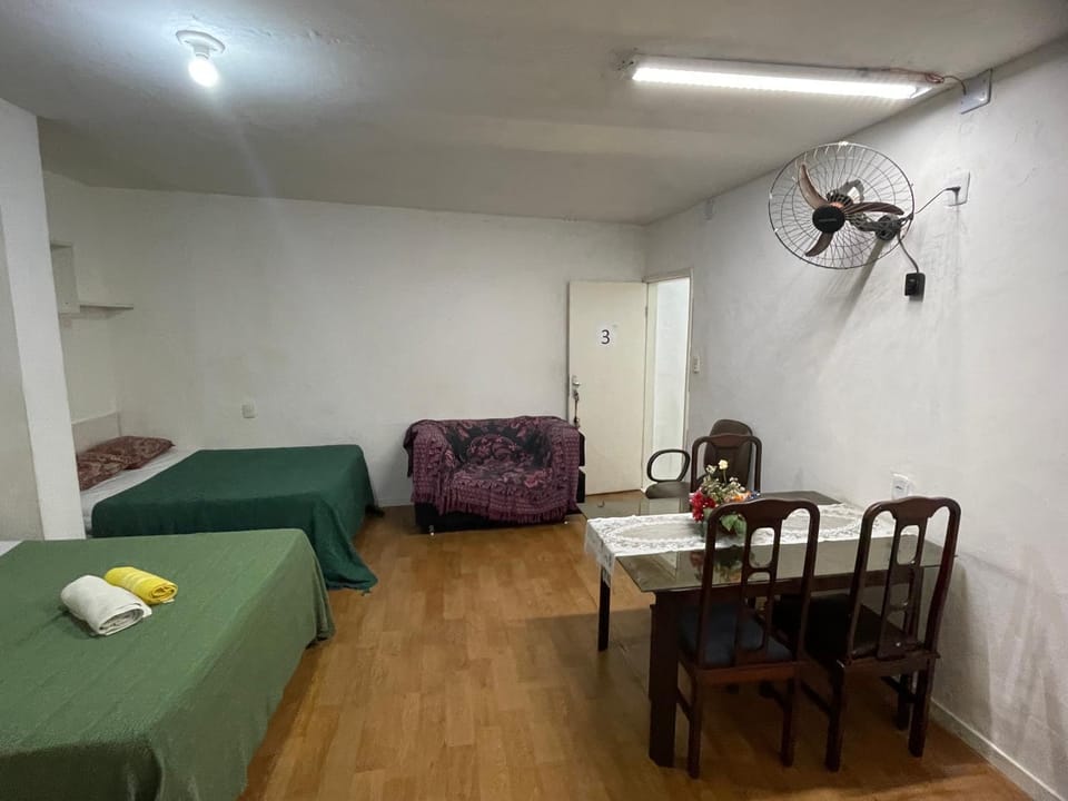 Bed, Photo of the whole room, Seating area, Dining area, Bedroom