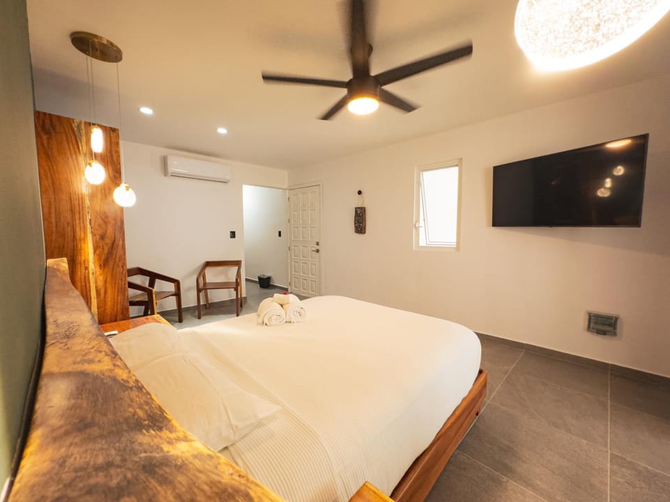 Communal lounge/ TV room, TV and multimedia, Evening entertainment, air conditioner