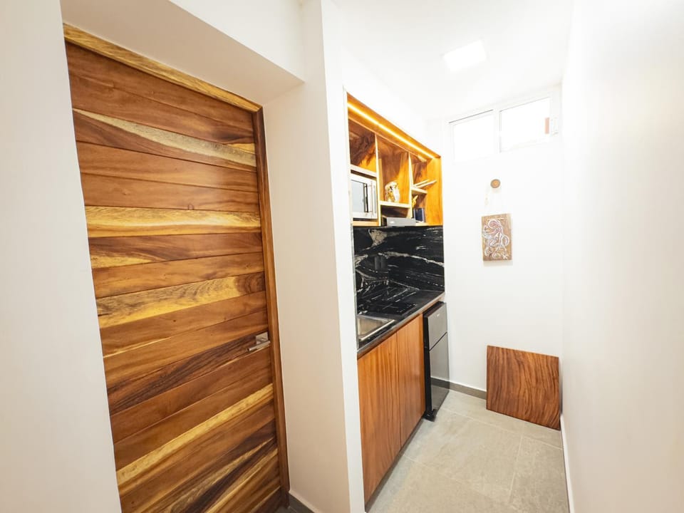 Bathroom, Kitchen or kitchenette