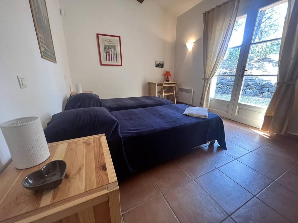 Villa 4 chambres avec piscine privée dans la verdure - FR-1-726-36 Villa in Gassin