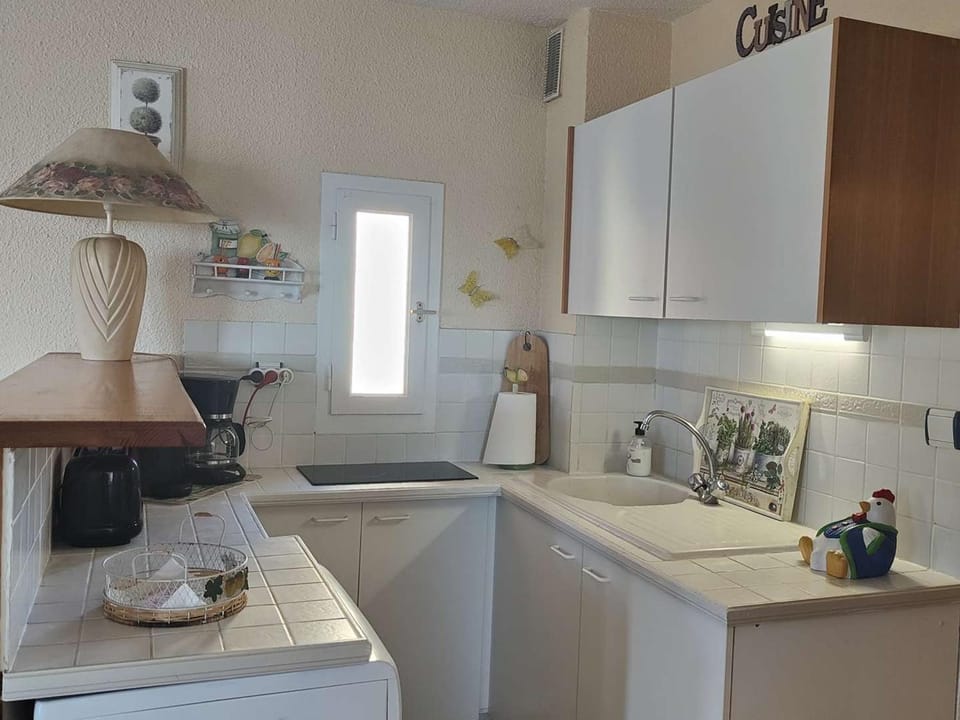 Appartement T2 - 4 pers. avec terrasse et piscine à Le Barcarès - FR-1-195-108 Apartment in Le Barcarès