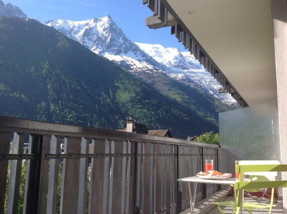 Day, Balcony/Terrace, Mountain view