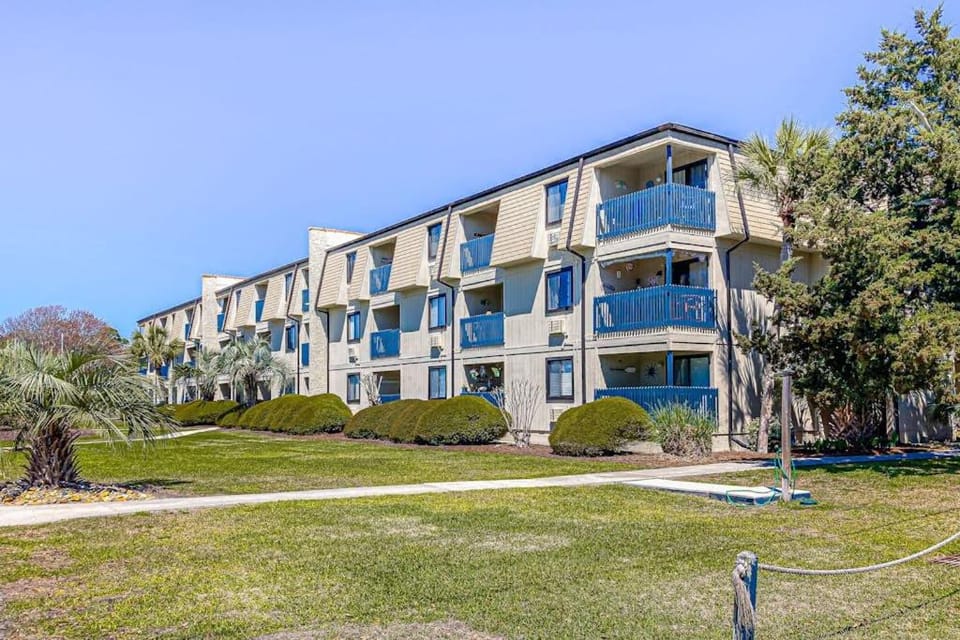 Beach Happy Place Apartment in North Myrtle Beach