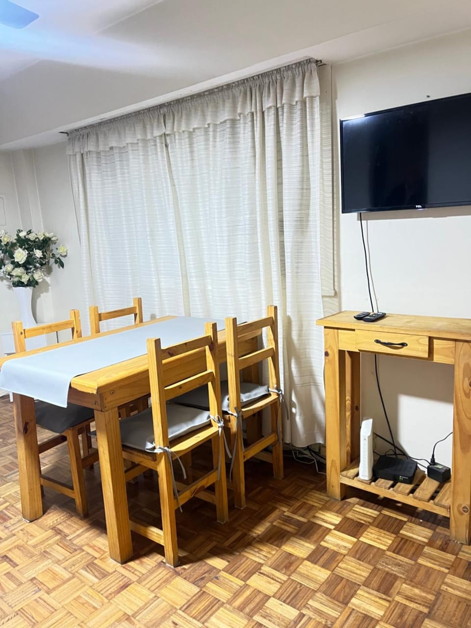 TV and multimedia, Dining area