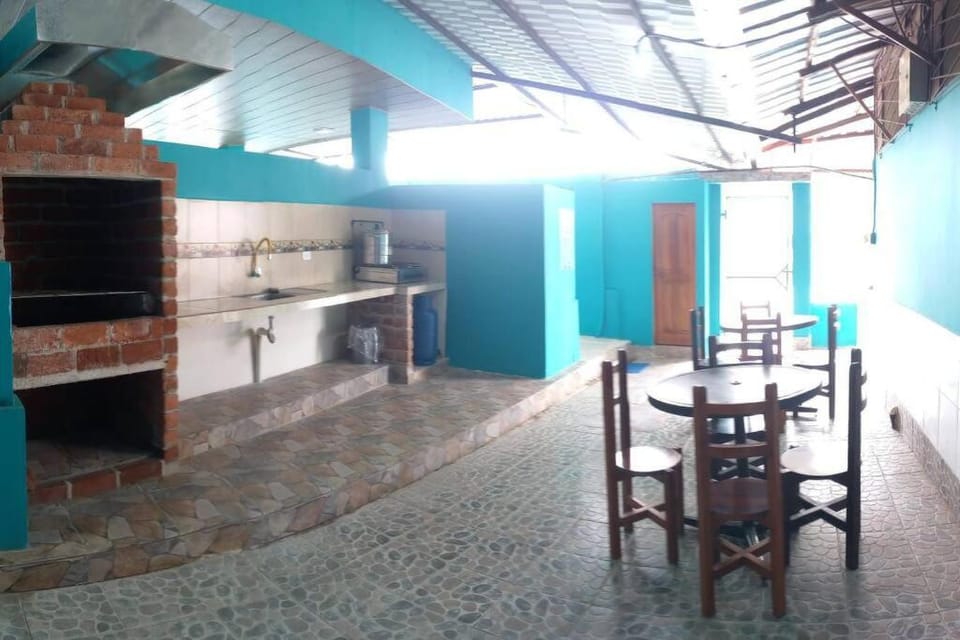 Habitación matrimonial con baño House in Napo, Ecuador