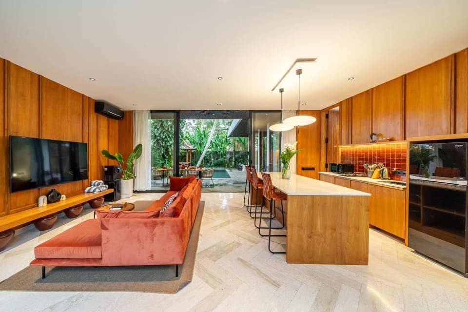 TV and multimedia, Kitchen or kitchenette, Living room, Dining area