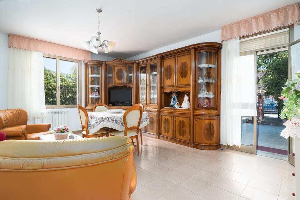 Property building, Living room