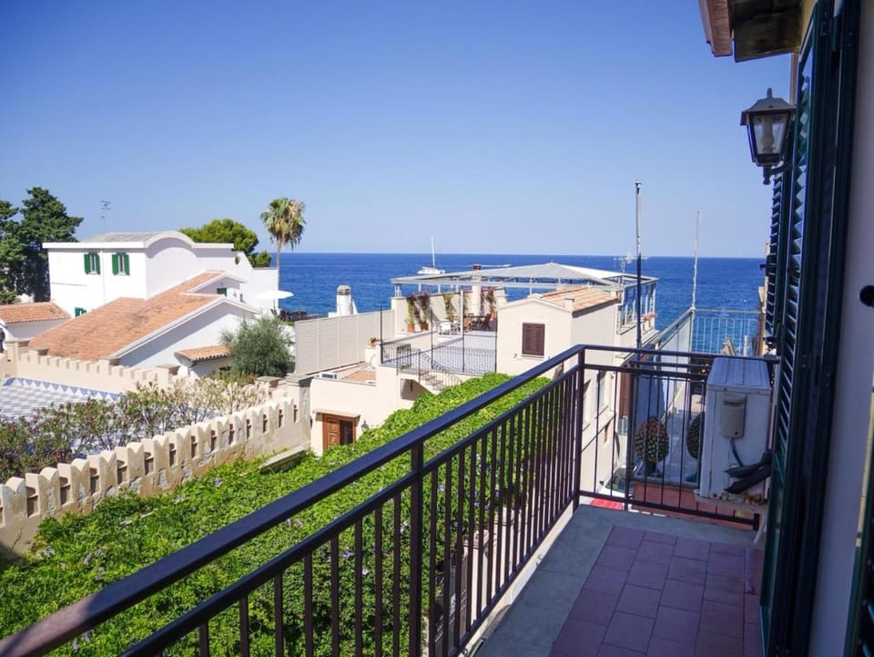 Property building, Day, Natural landscape, View (from property/room), Balcony/Terrace, Sea view