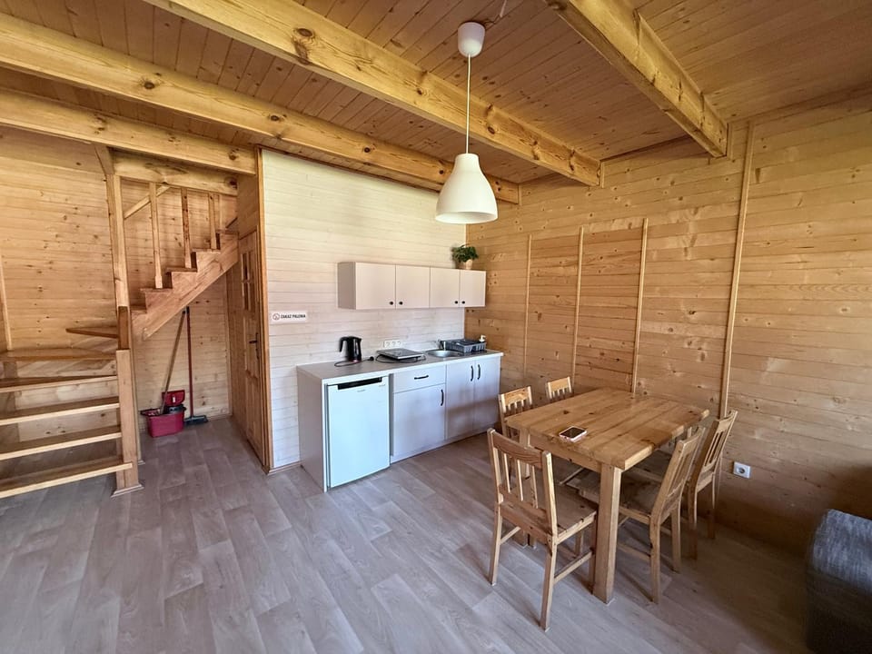 TYLKO DLA RODZIN z DZIEĆMI !!! 200m od morza Wakacyjne domki ELDORADO Centrum Mielna Nature lodge in West Pomeranian Voivodeship, Poland