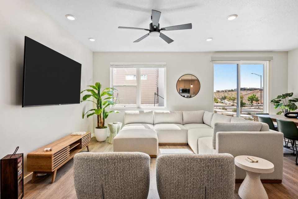 Lagoon Desert Retreat condo Apartment in St George