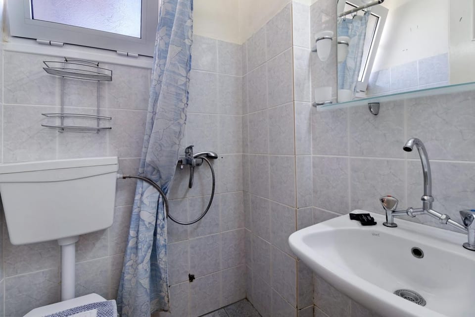 Bathroom, Living room