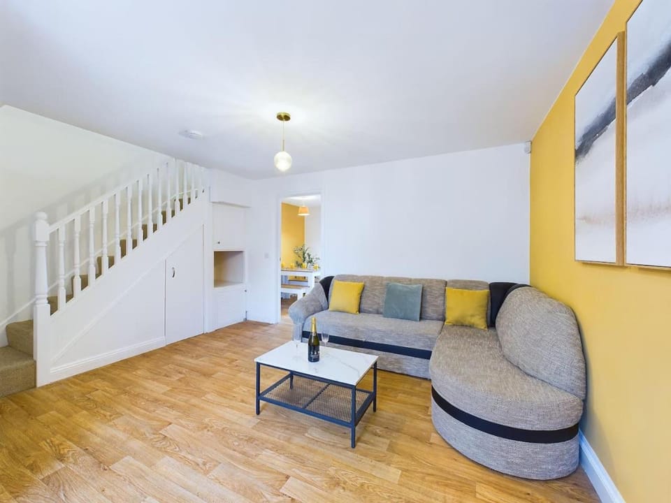 Newquay Beach House by Signature Stays - Parking - Modern - Coastal House in Newquay