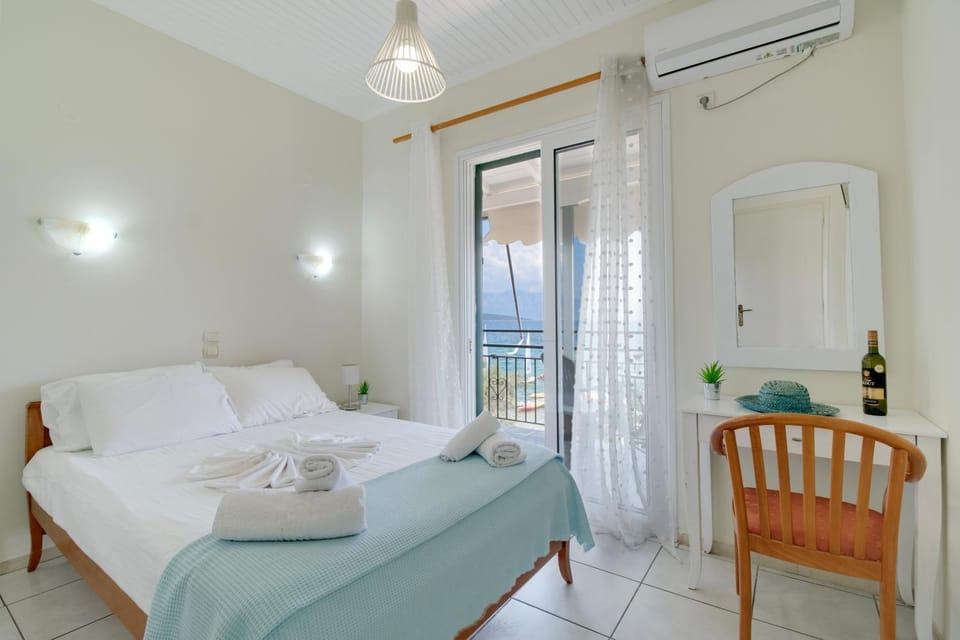 Property building, Living room, Bedroom
