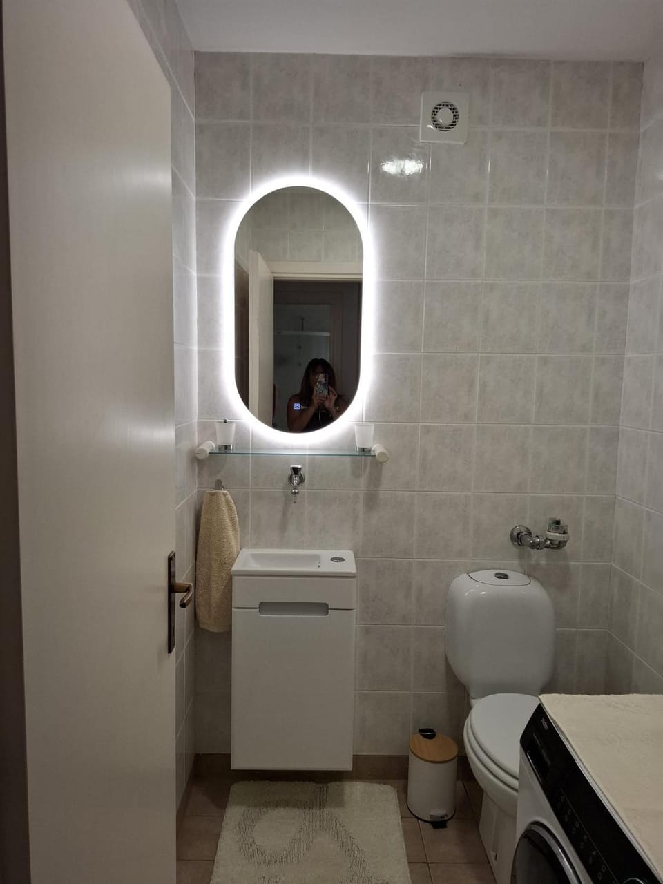 Toilet, Bathroom, washing machine, dryer