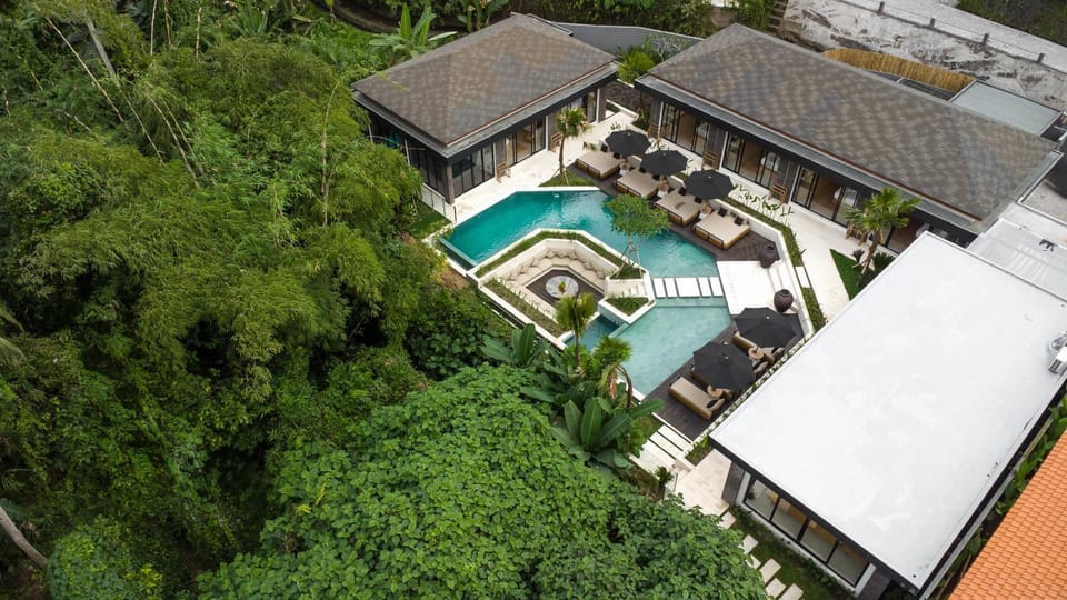 Property building, Bird's eye view, Garden, Seating area, Garden view, Pool view, Swimming pool, internet, sunbed