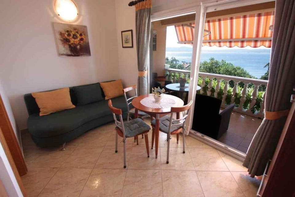 Balcony/Terrace, Living room, Seating area, Dining area, Sea view