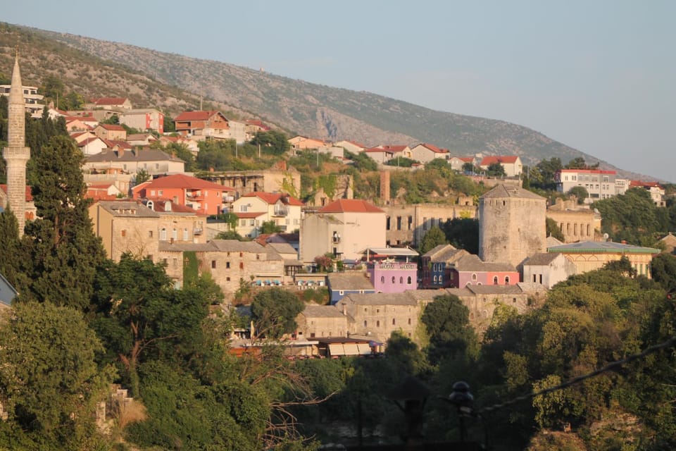 Nearby landmark, Natural landscape, City view, Landmark view, Mountain view