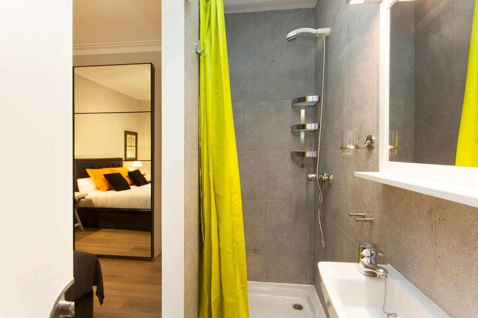 Shower, Bathroom
