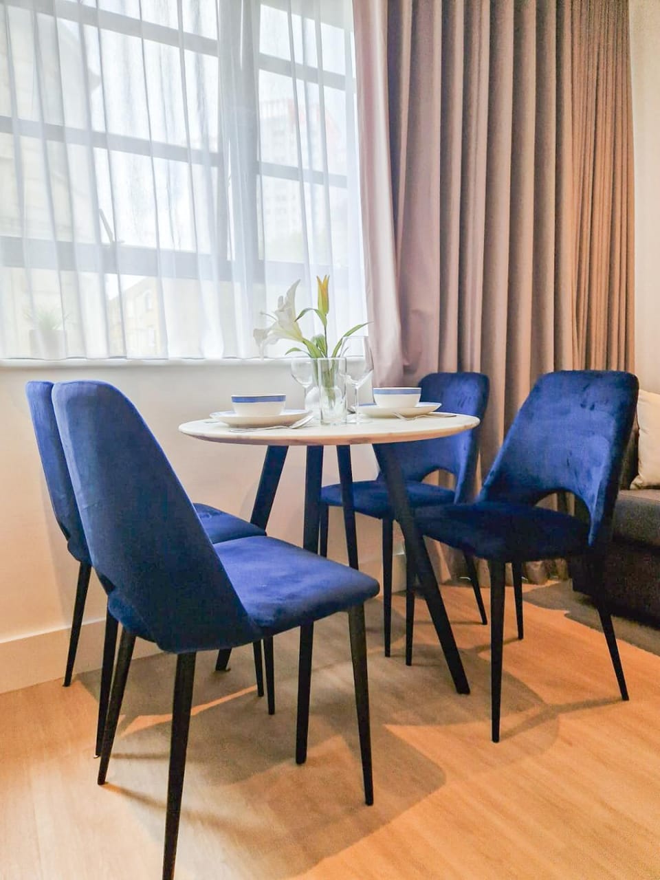 Living room, Seating area, Dining area