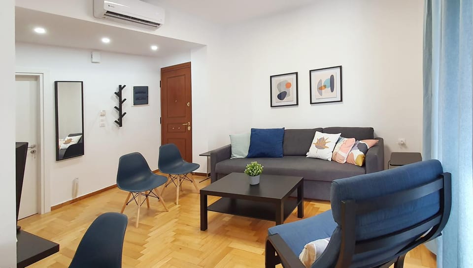 Living room, Seating area, air conditioner