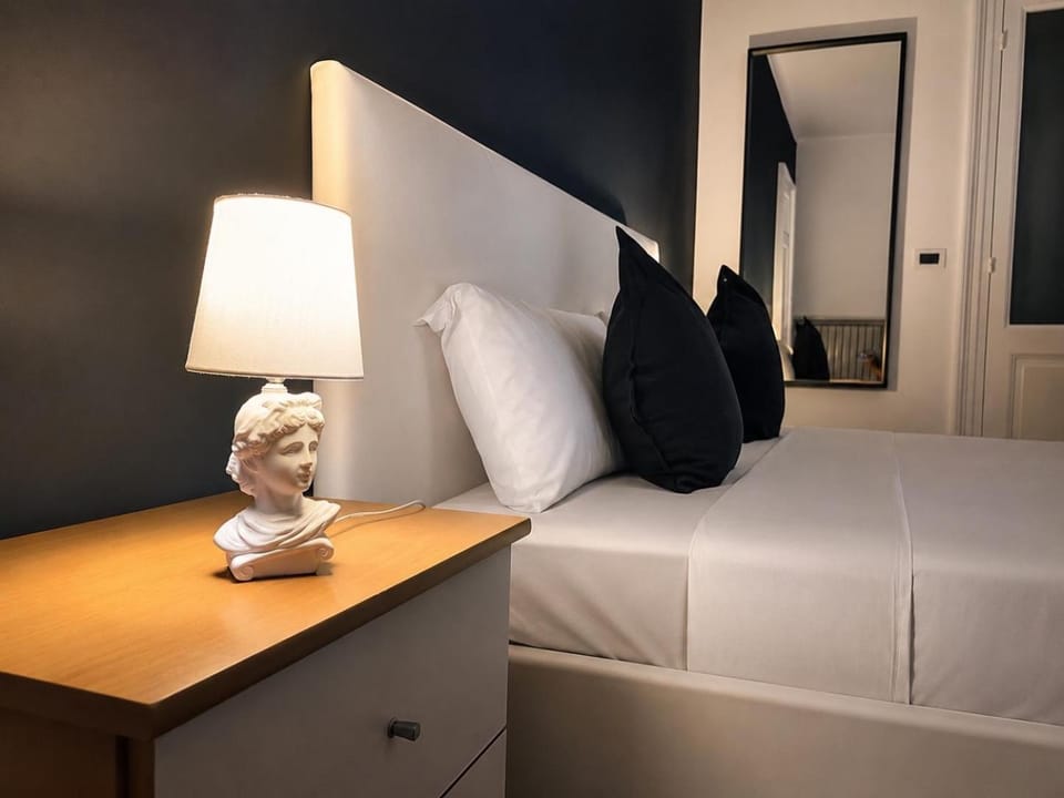 Suite Cernaia Apartment in Turin