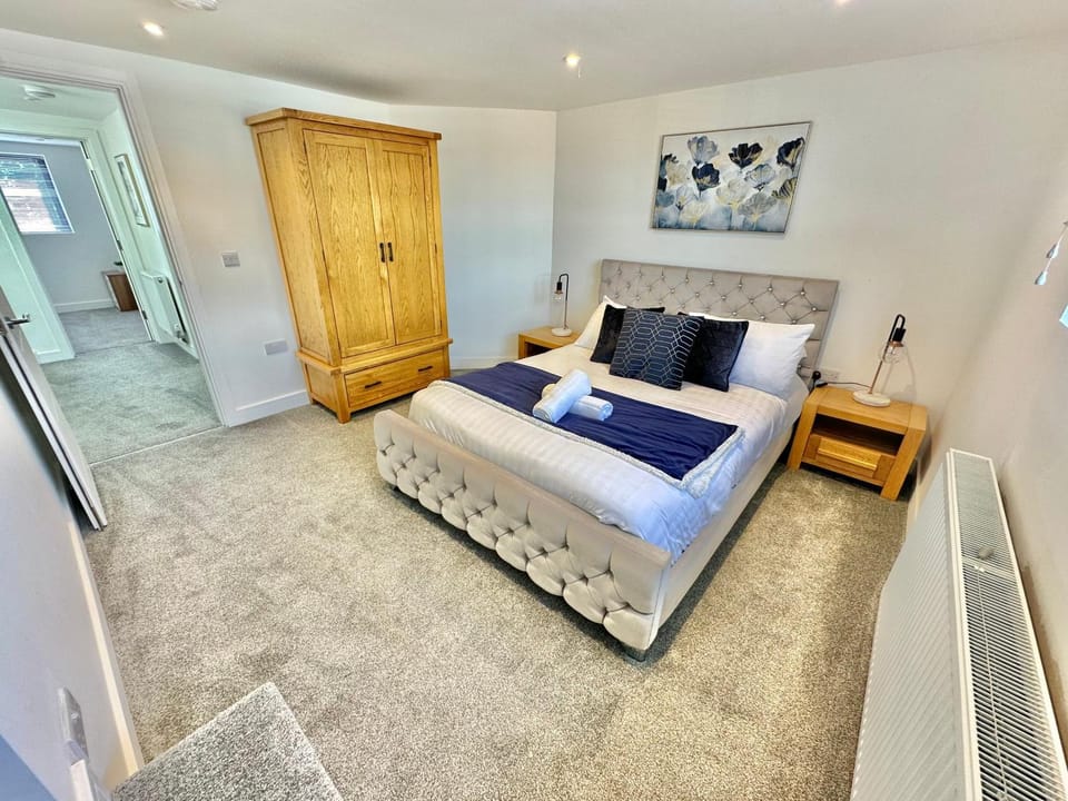 Bed, Bedroom, wardrobe