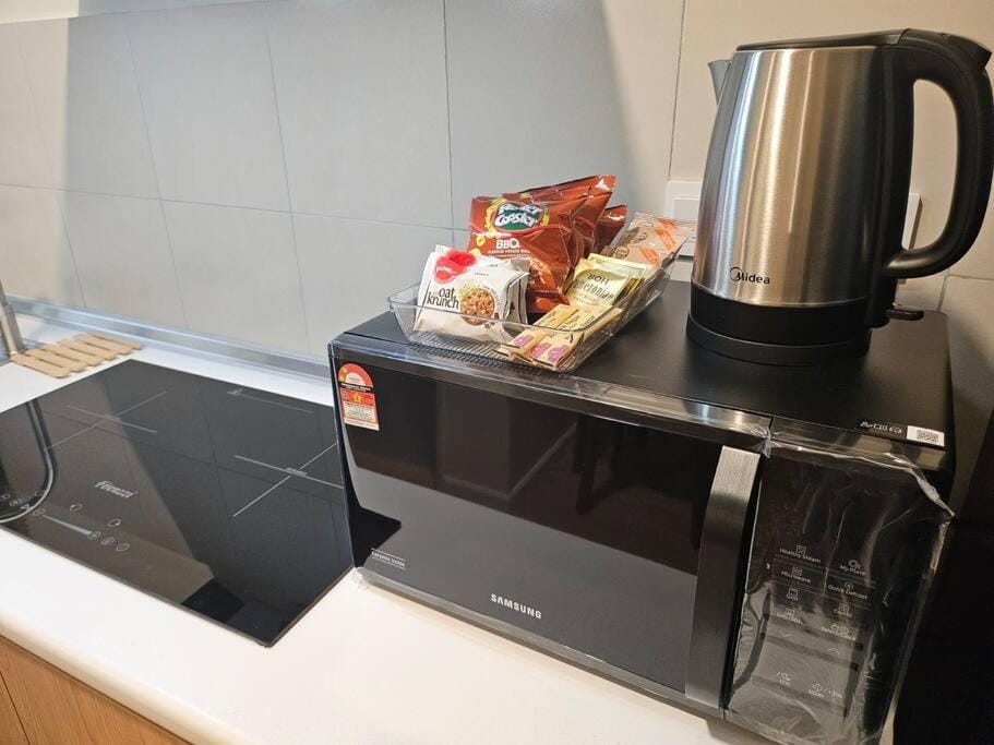 Restaurant/places to eat, Coffee/tea facilities, Kitchen or kitchenette, Food and drinks, Food