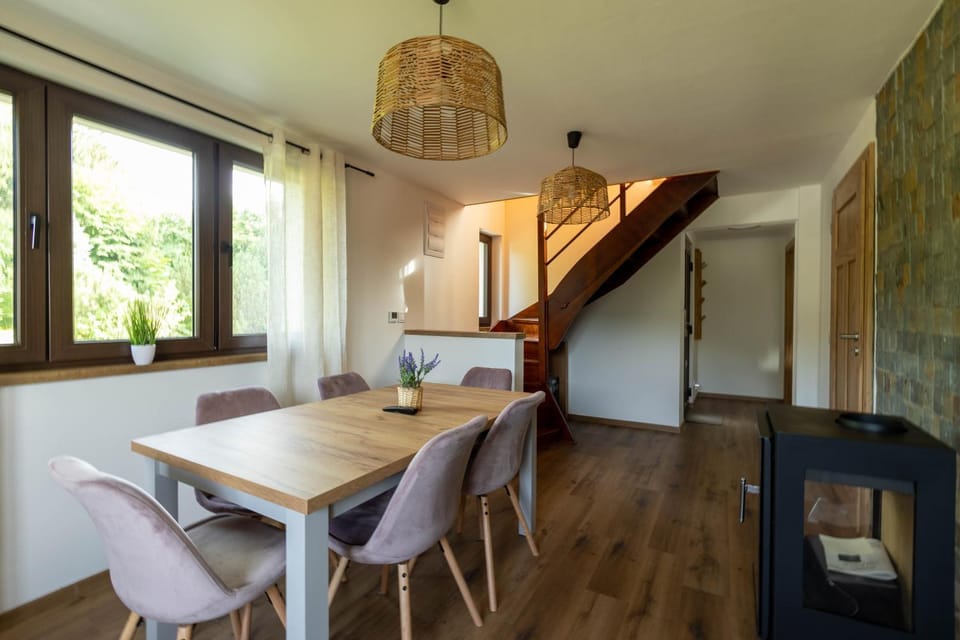 Communal lounge/ TV room, Seating area, Dining area