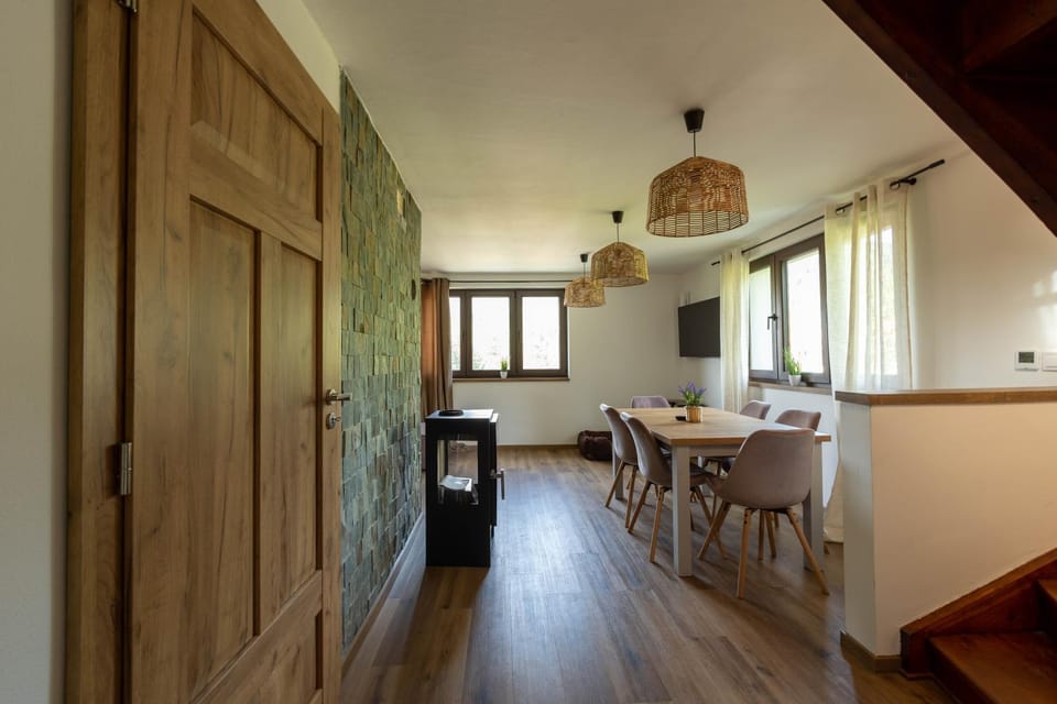 Communal lounge/ TV room, Dining area