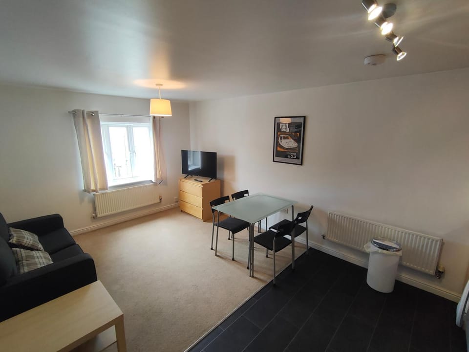 Property building, TV and multimedia, Living room, Dining area