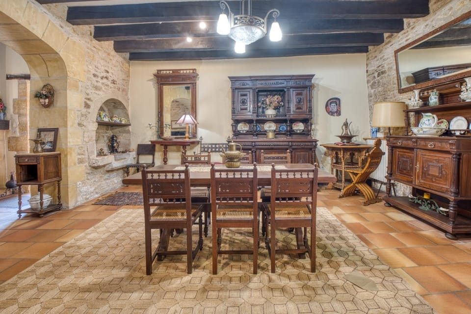 Property building, Living room