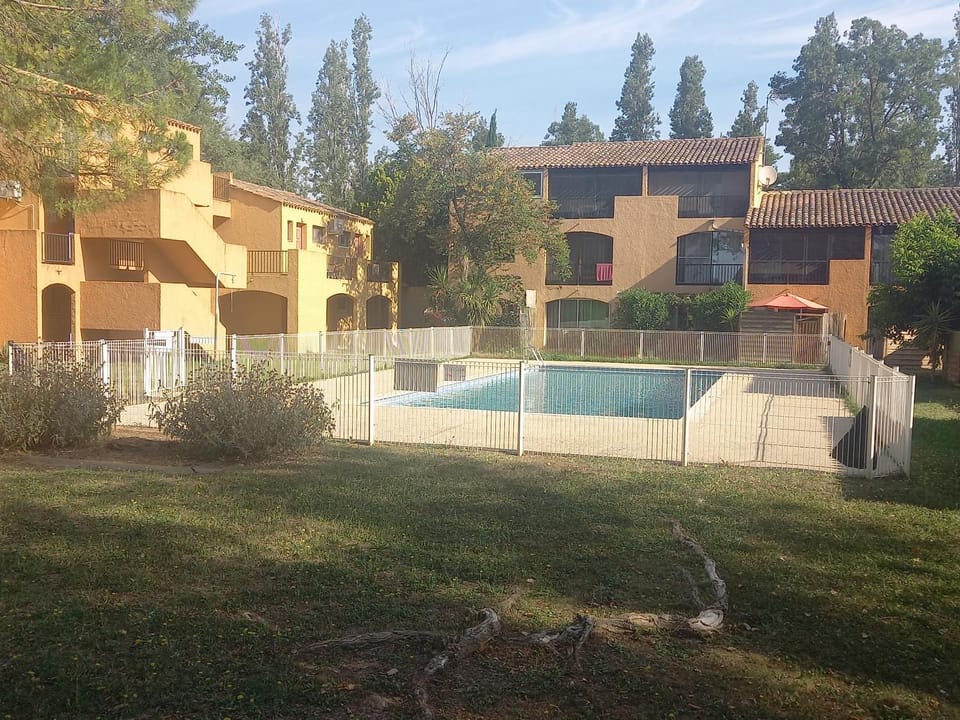 Studio village de vacances Apartment in Arles