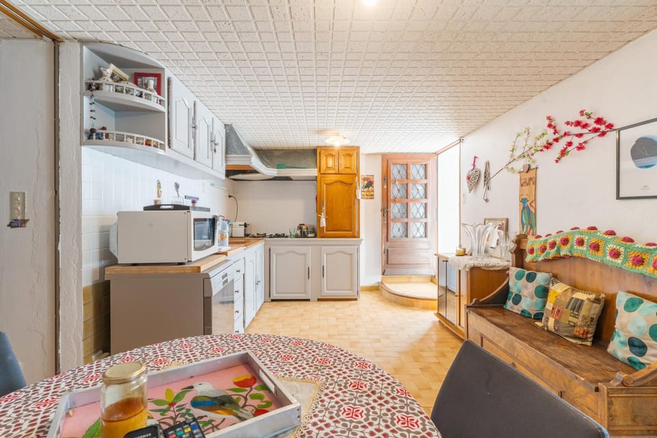 Property building, Living room