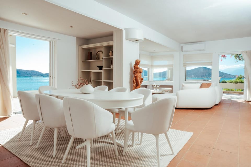 Natural landscape, Living room, Dining area, Sea view