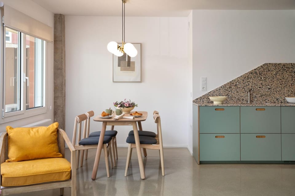 Kitchen or kitchenette, Living room, Dining area