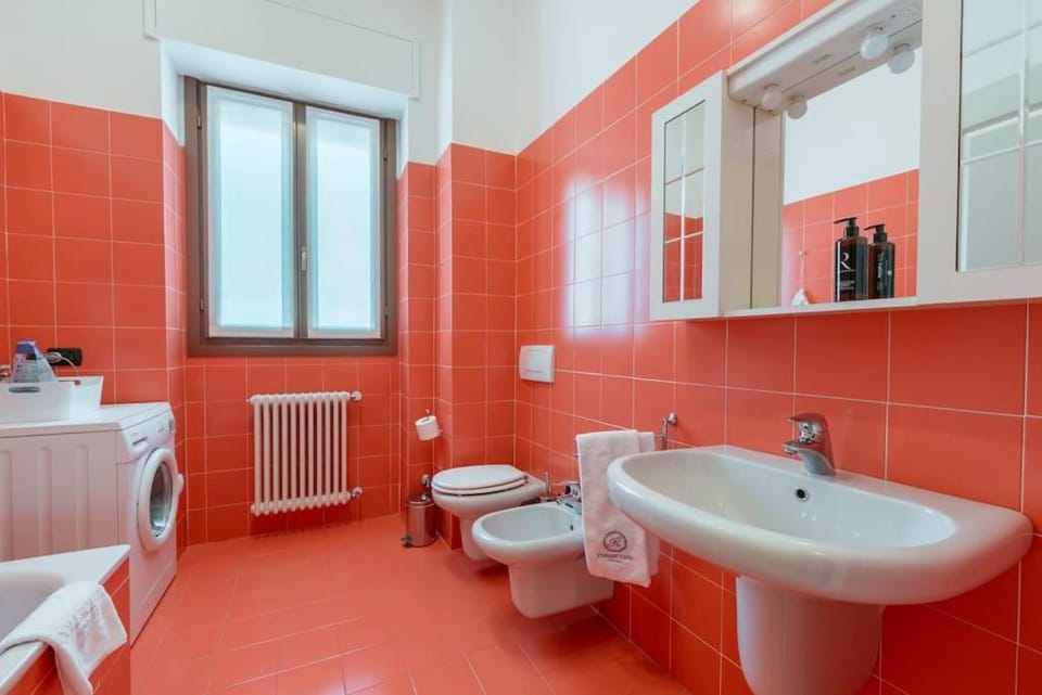 R Limone House Apartment in Como