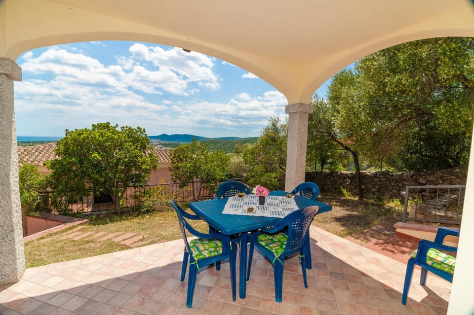 Natural landscape, Garden, Garden, View (from property/room), Balcony/Terrace, Balcony/Terrace, Garden view, Sea view
