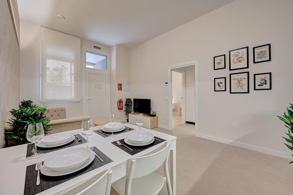 TV and multimedia, Dining area