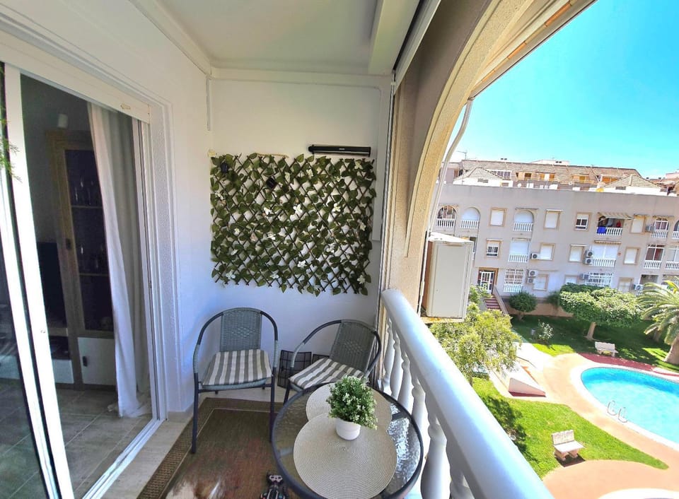 Patio, View (from property/room), Balcony/Terrace, Seating area, Pool view, Swimming pool, sunbed