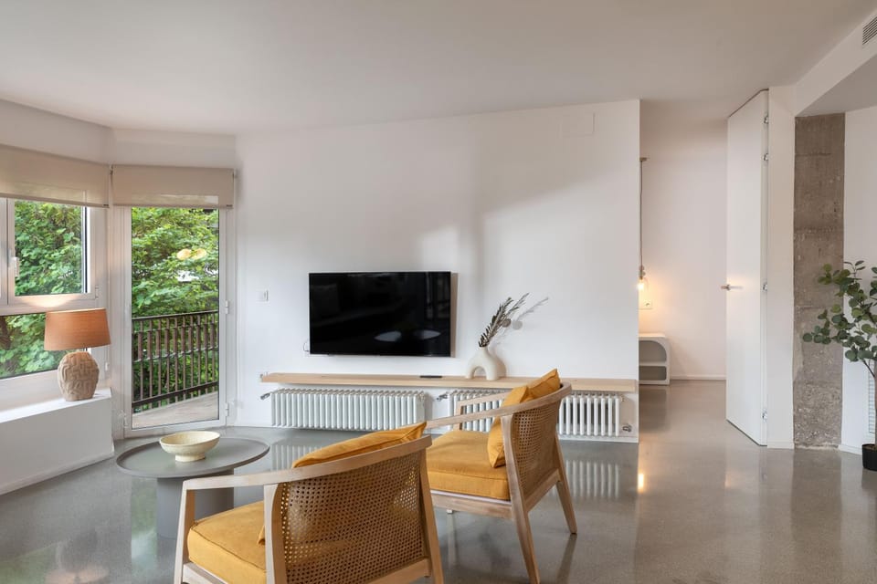 TV and multimedia, Living room, Seating area