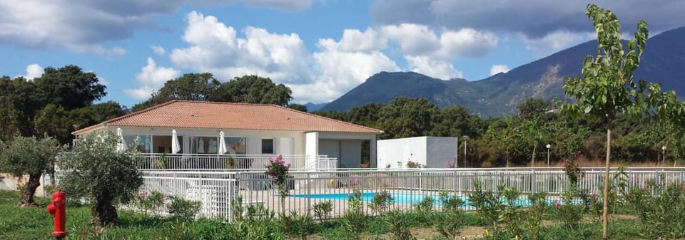 Mountain view, Pool view, Swimming pool