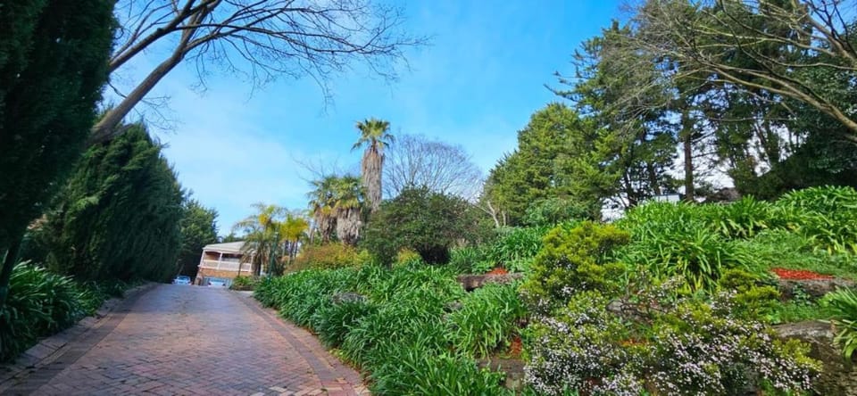 Facade/entrance, Garden