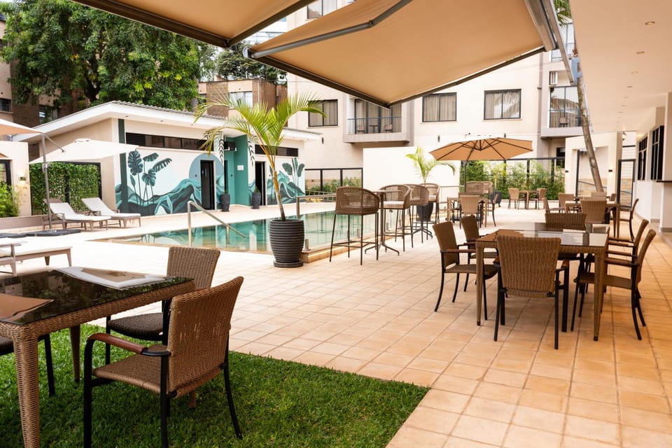 Property building, Restaurant/places to eat